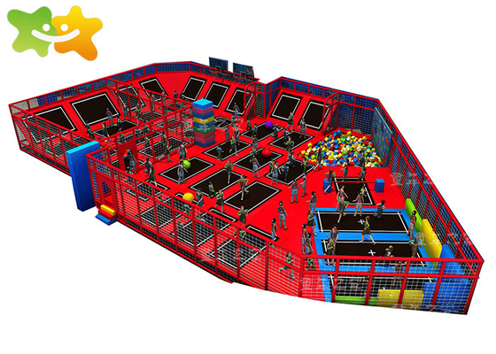 Trampolino all'aperto del bambino del pozzo della schiuma, colore su misura attrezzatura commerciale del trampolino