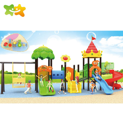 Scorrevole di plastica dell'oscillazione dei bambini all'aperto dello scorrevole di plastica del campo da giuoco del cortile del giardino